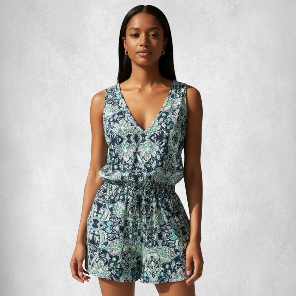 Sleeveless Green Romper W/Side Pockets